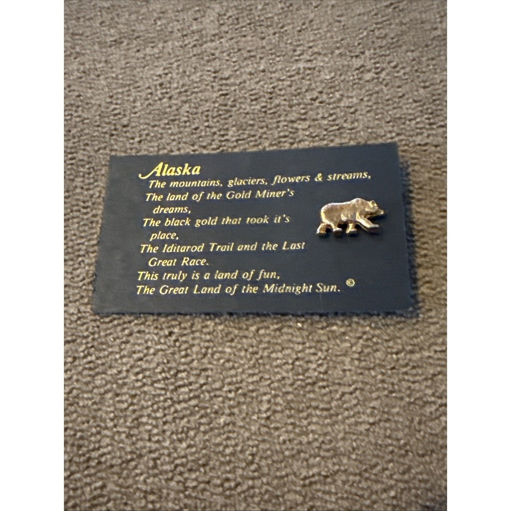 Alaska Bear Small Gold Tone Lapel Pin (TD)